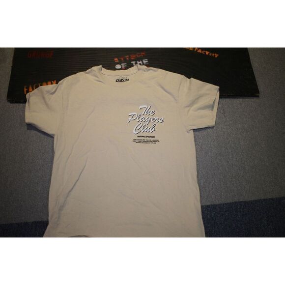 Popular Poison The Players Club Worldwide Beige T-Shirt - Size Large - Picture 1 of 5